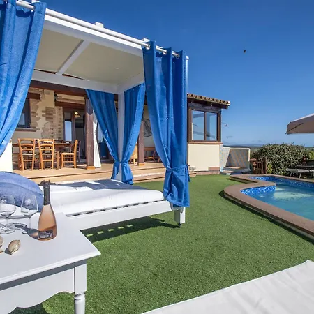 Armonia - Vista Mare, Con Piscina E Bbq By Host Hero Stintino