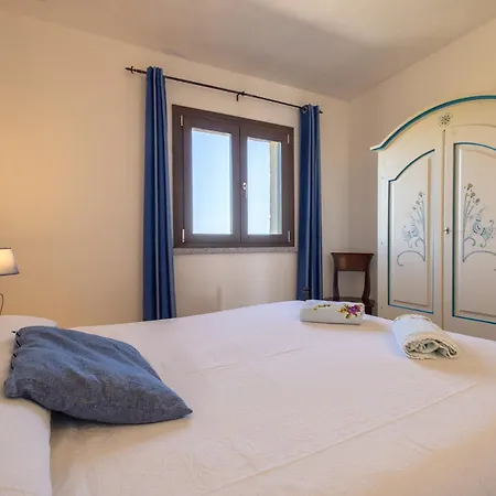 Vila Armonia - Vista Mare, Con Piscina E Bbq By Host Hero Stintino